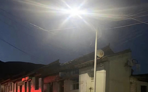 农村院子里最适合的祁连太阳能路灯亮度与安装要点